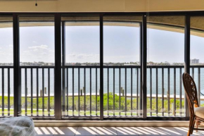 2-2 Riverfront Condo At Bouchelle Island